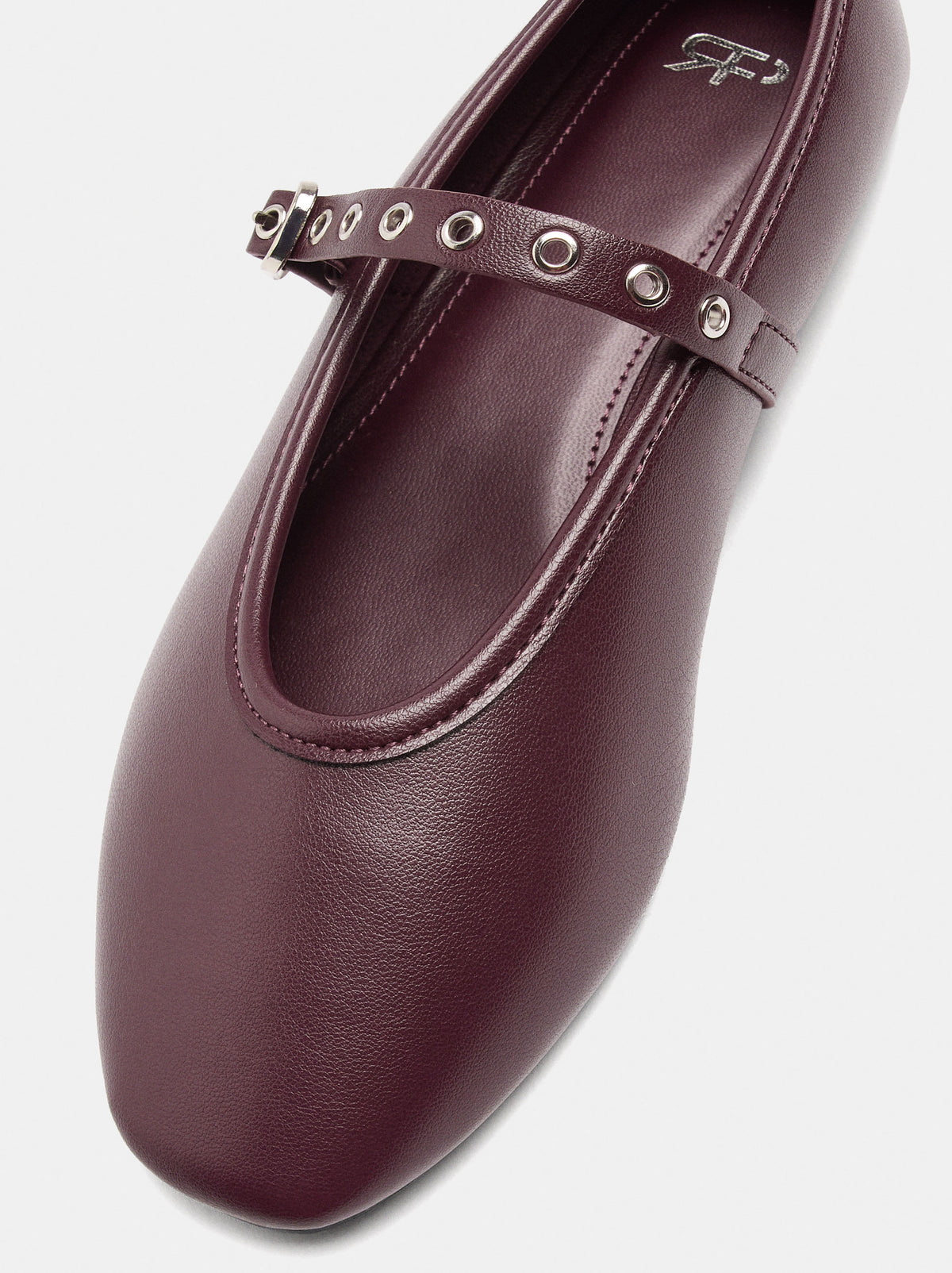 Ballet Flats With Strap And Eyelets