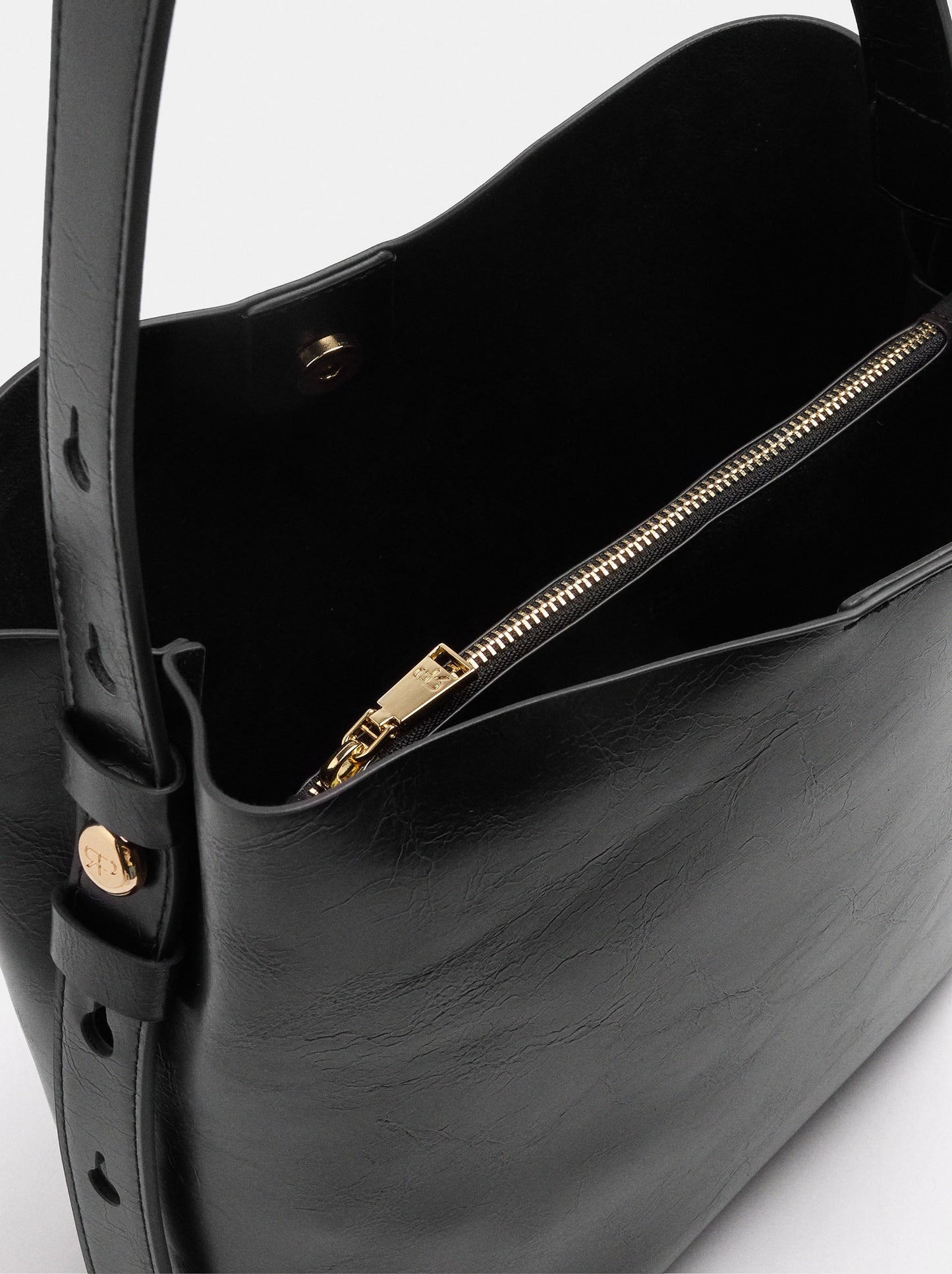 Cracked Effect Shoulder Bag