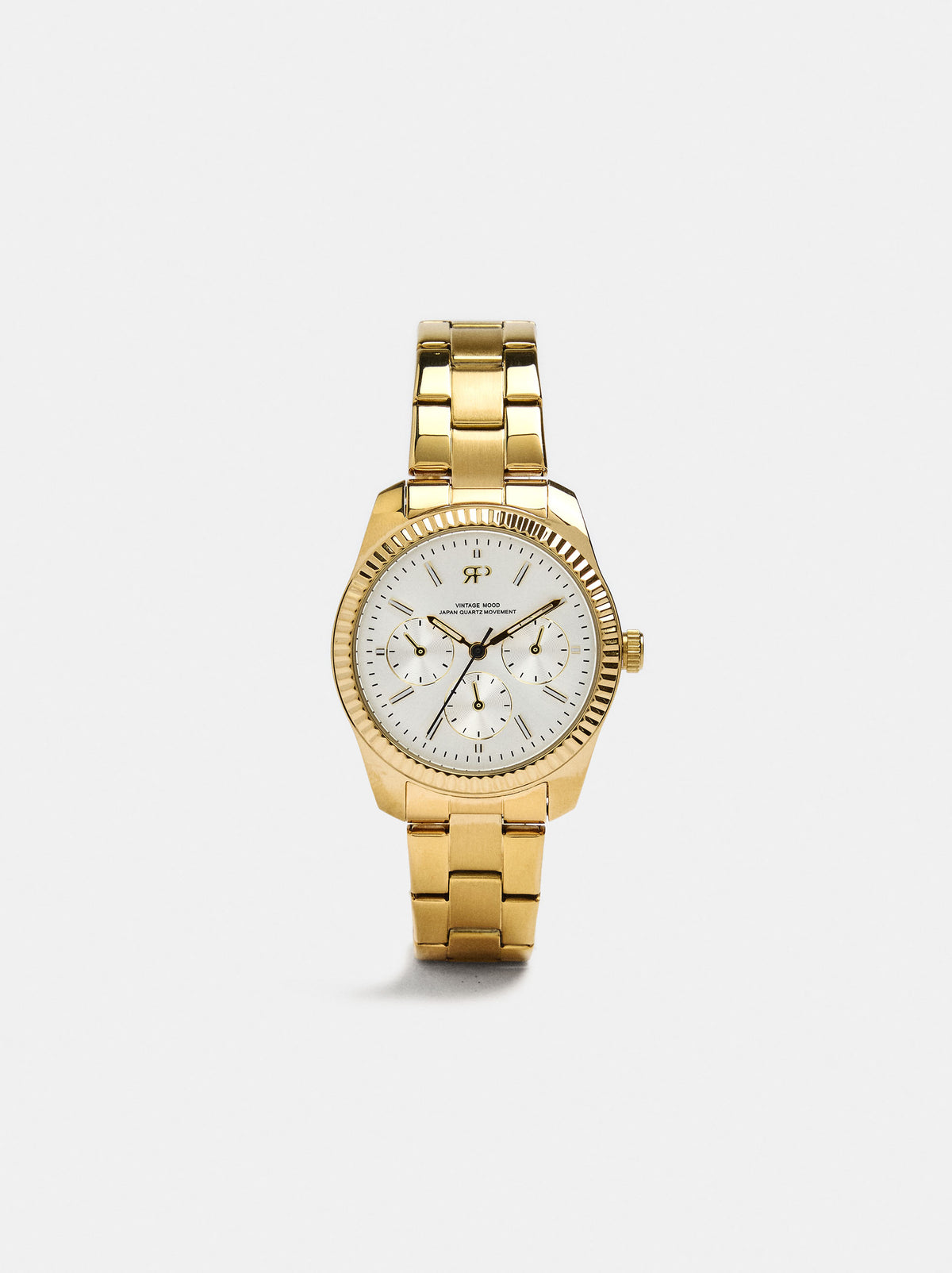 Round Watch With Stainless Steel Bracelet