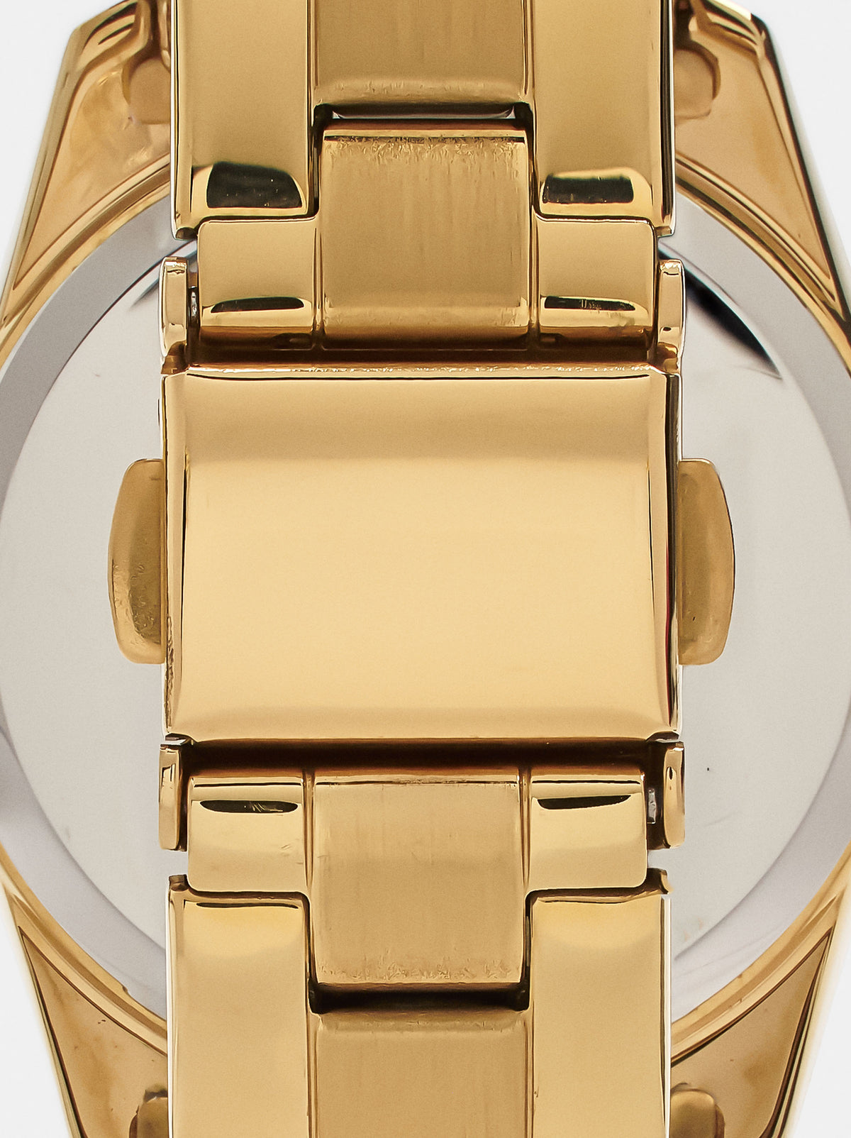 Round Watch With Stainless Steel Bracelet