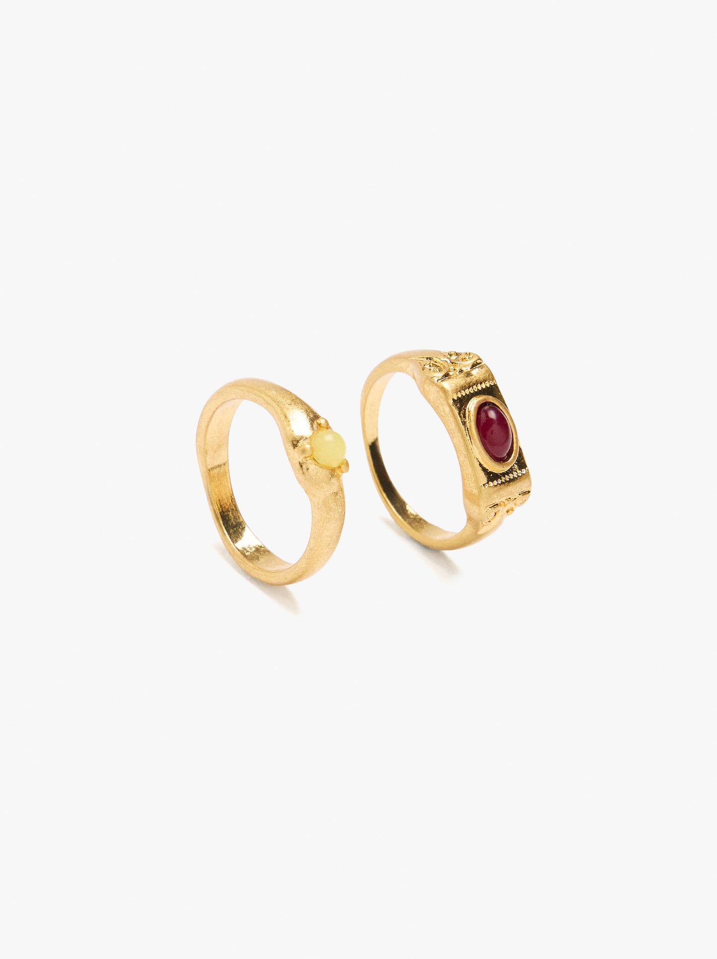 Set Of Rings With Decorative Detail