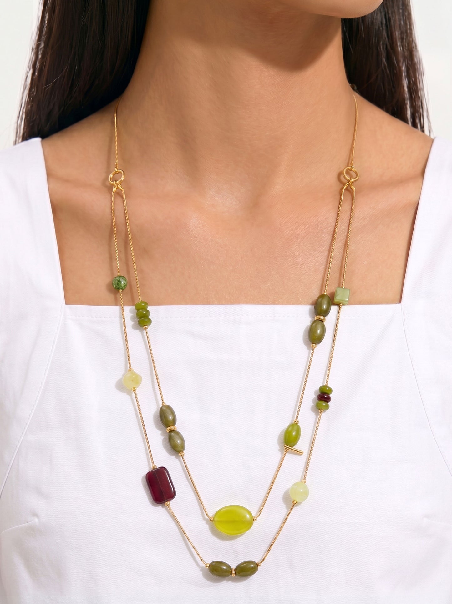 Double-Effect Necklace With Geometric Shapes