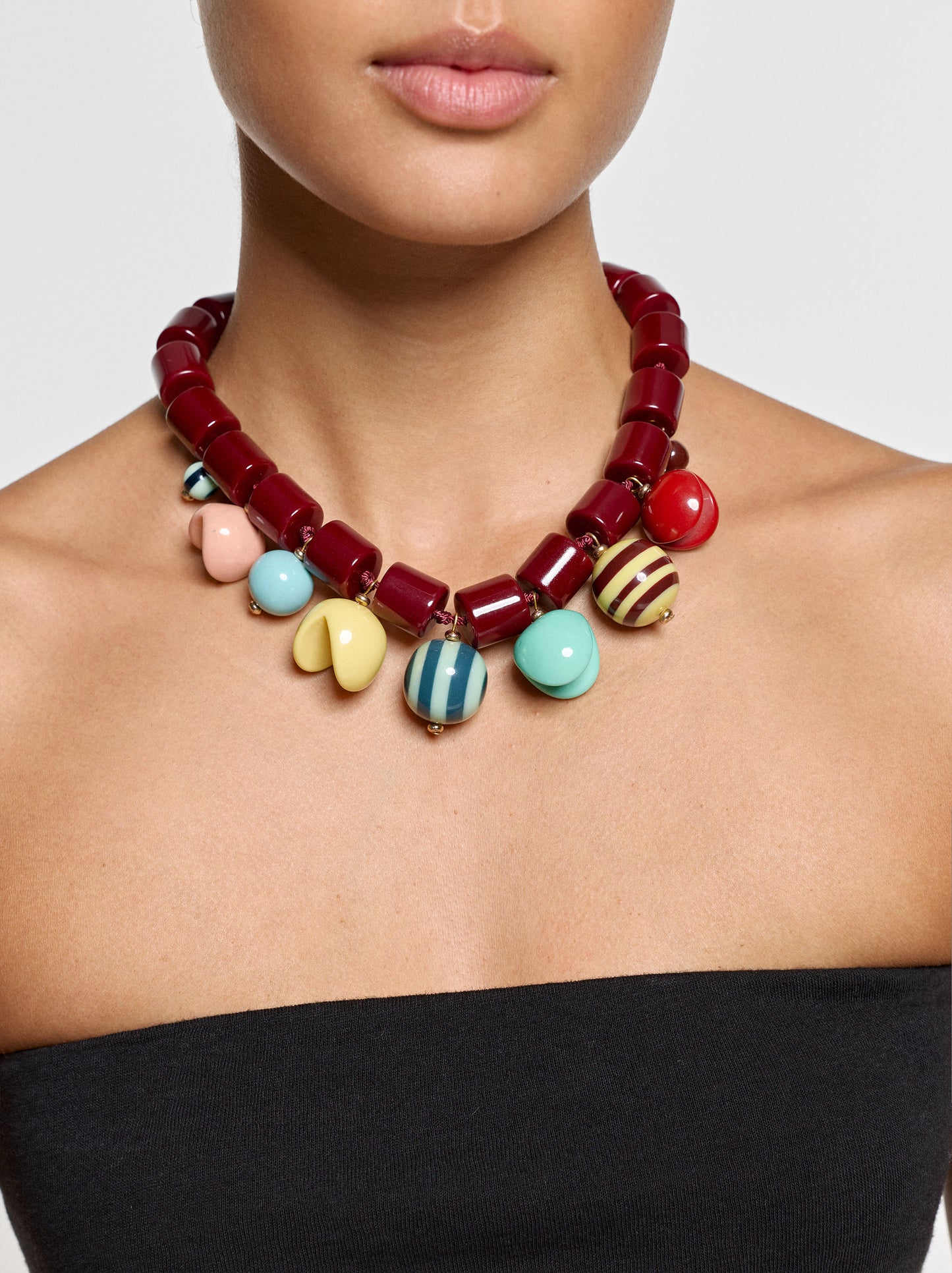 Short Necklace With Multicolor Pendants