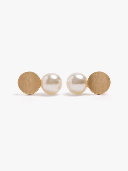 Round Earrings With Pearls