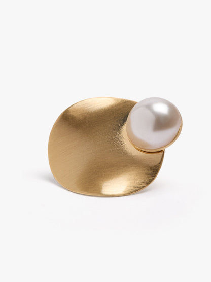Round Pearl Earrings
