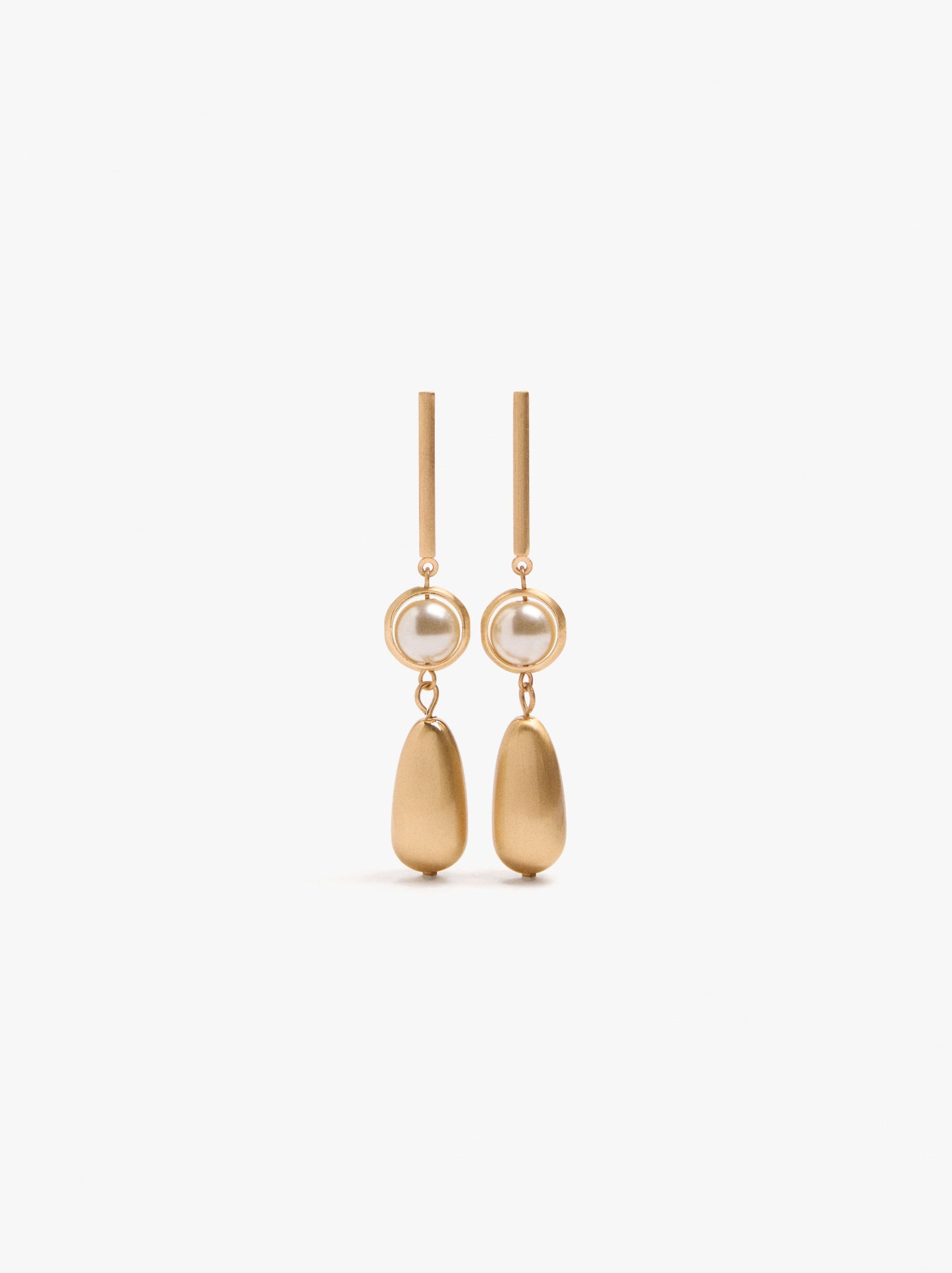 Long Pearl Earrings With Teardrop