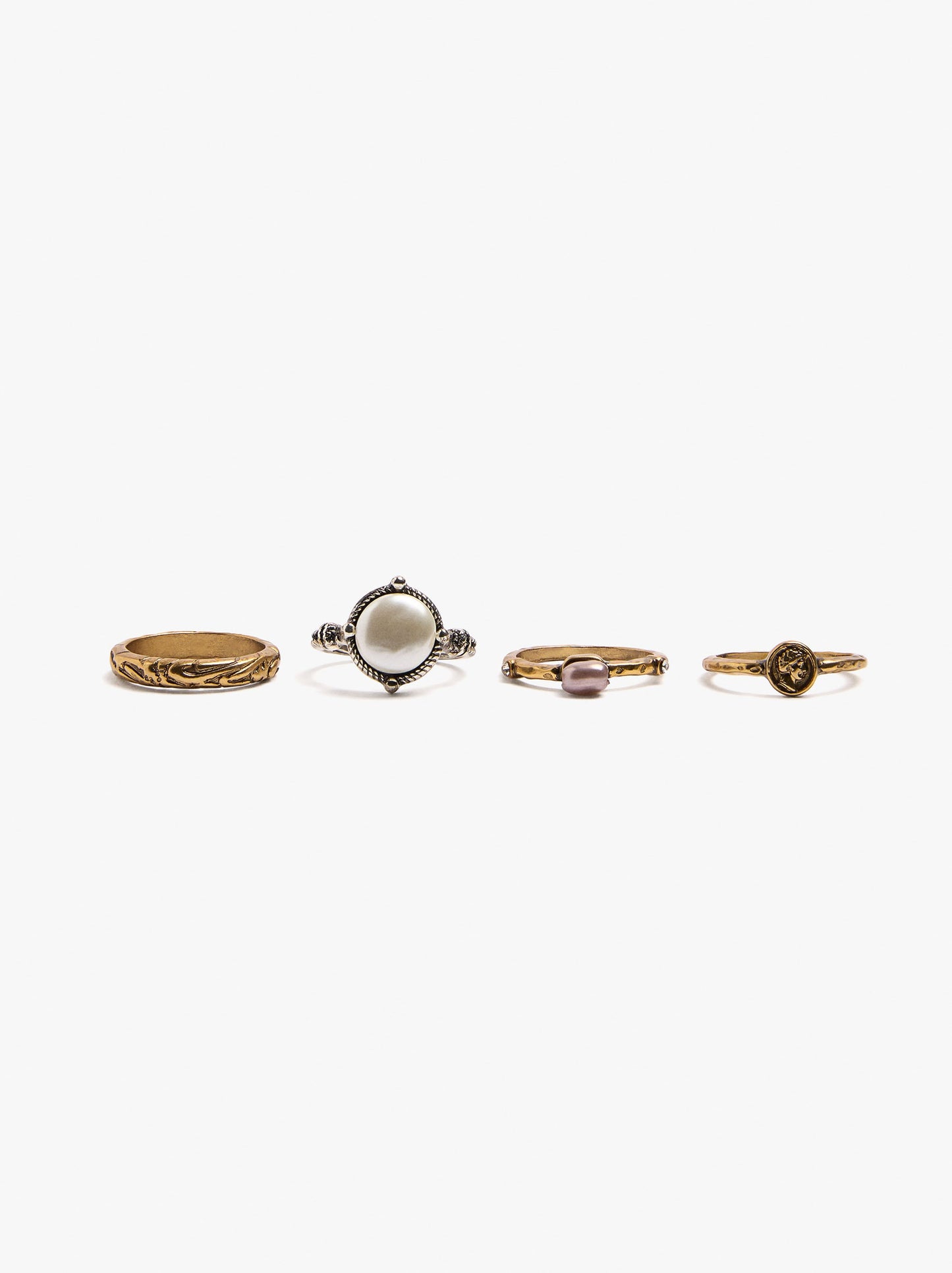 Set Of Bicolor Rings With Pearl