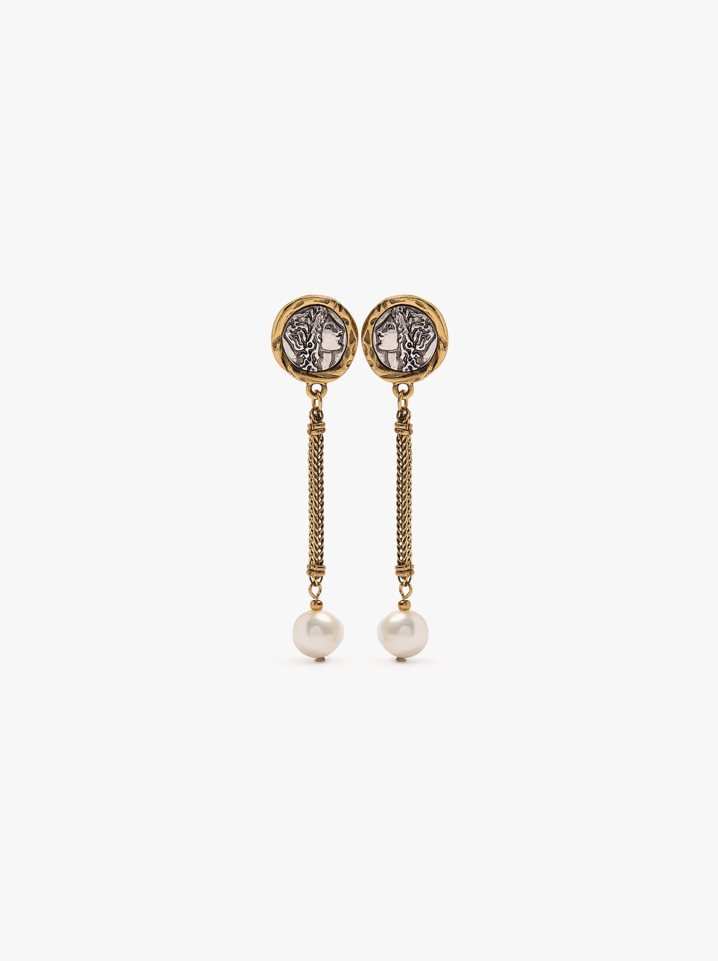 Bicolor Medal Earrings With Bar And Freshwater Pearls
