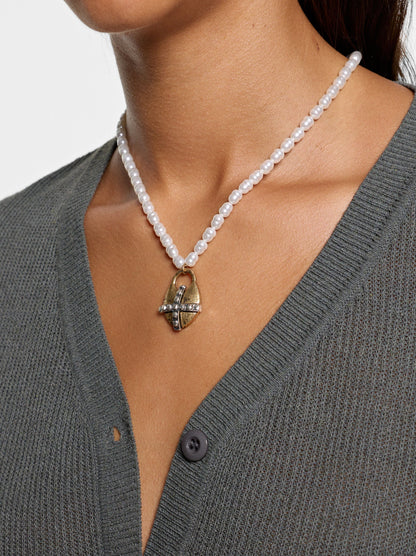 Pearl Necklace With Cross Pendant
