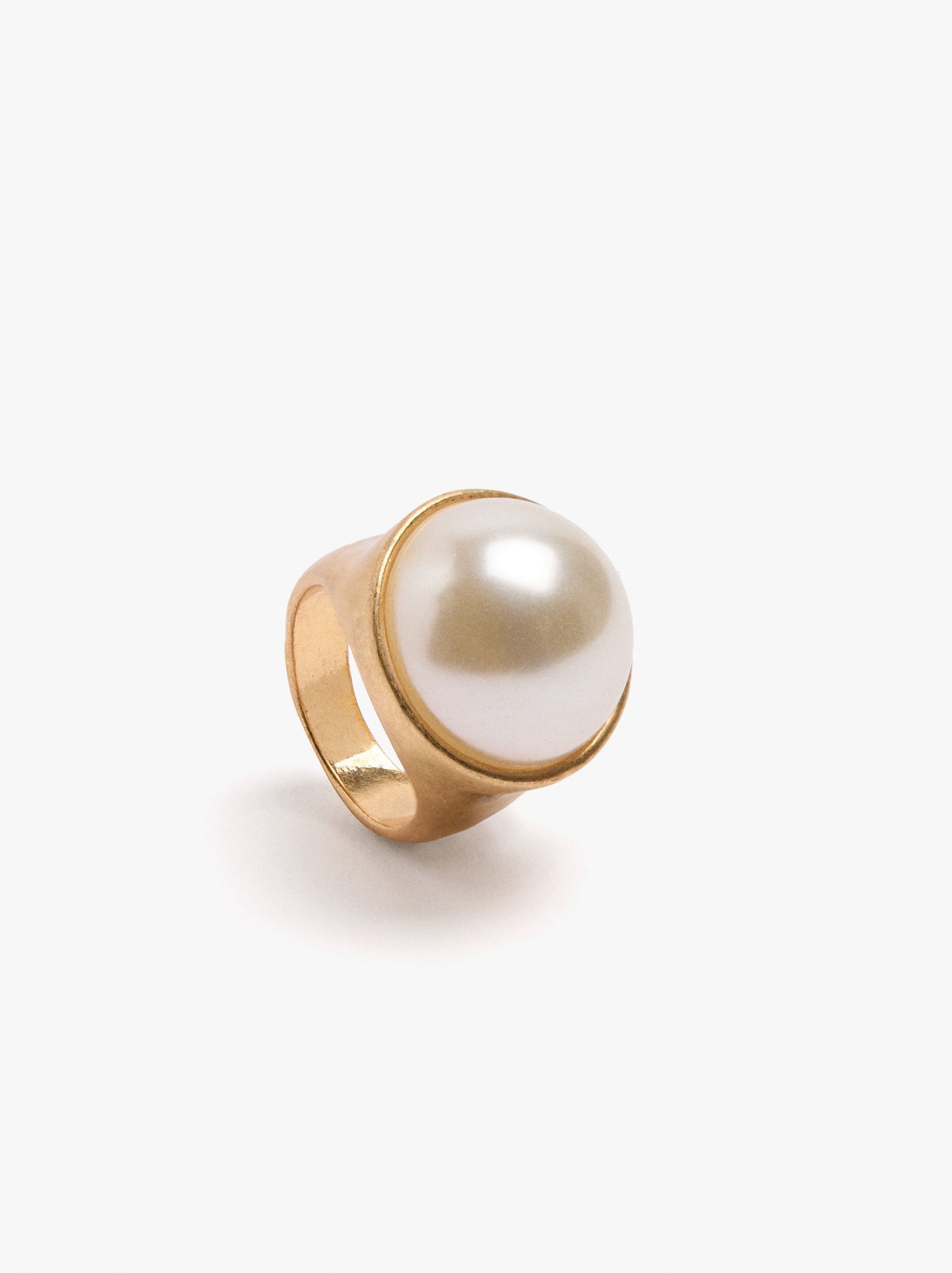 Ring With Pearl