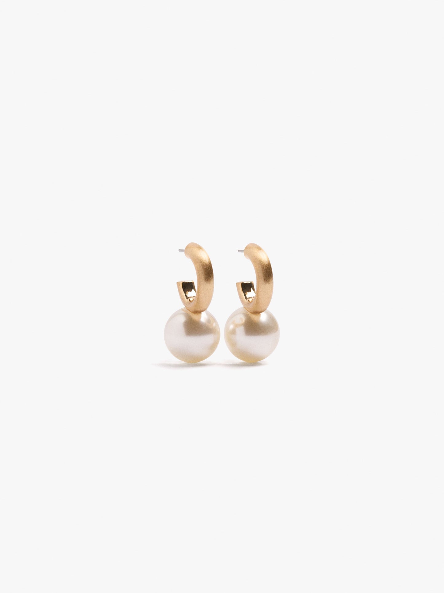 Open Hoop Earrings With Pearl