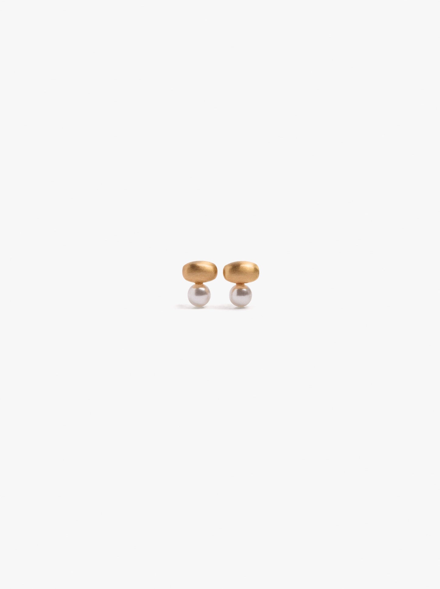 Earrings With Pearls