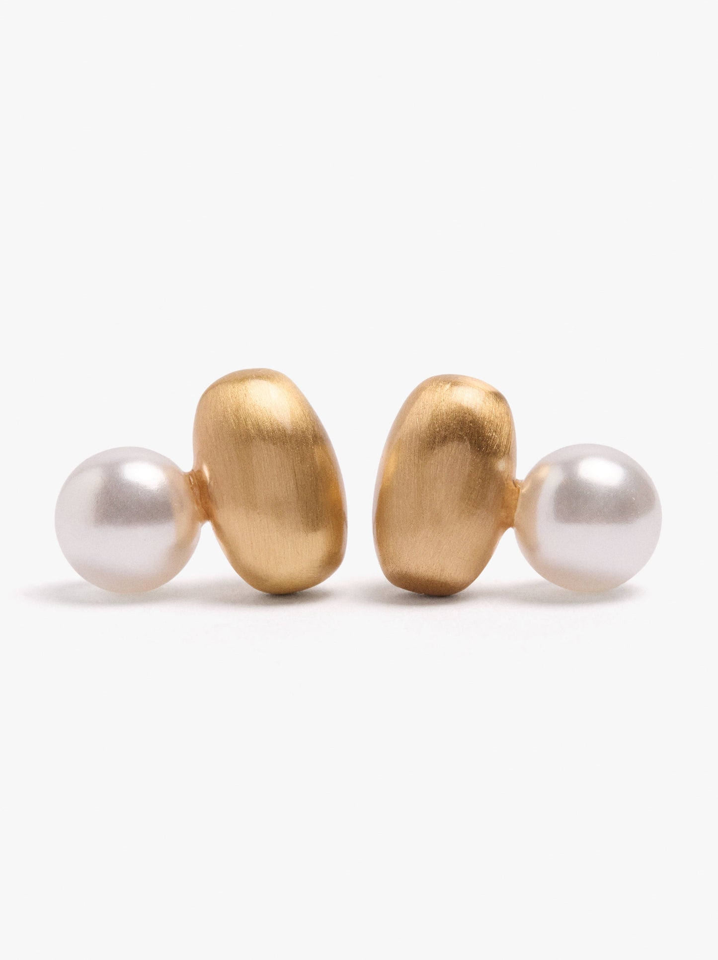 Earrings With Pearls