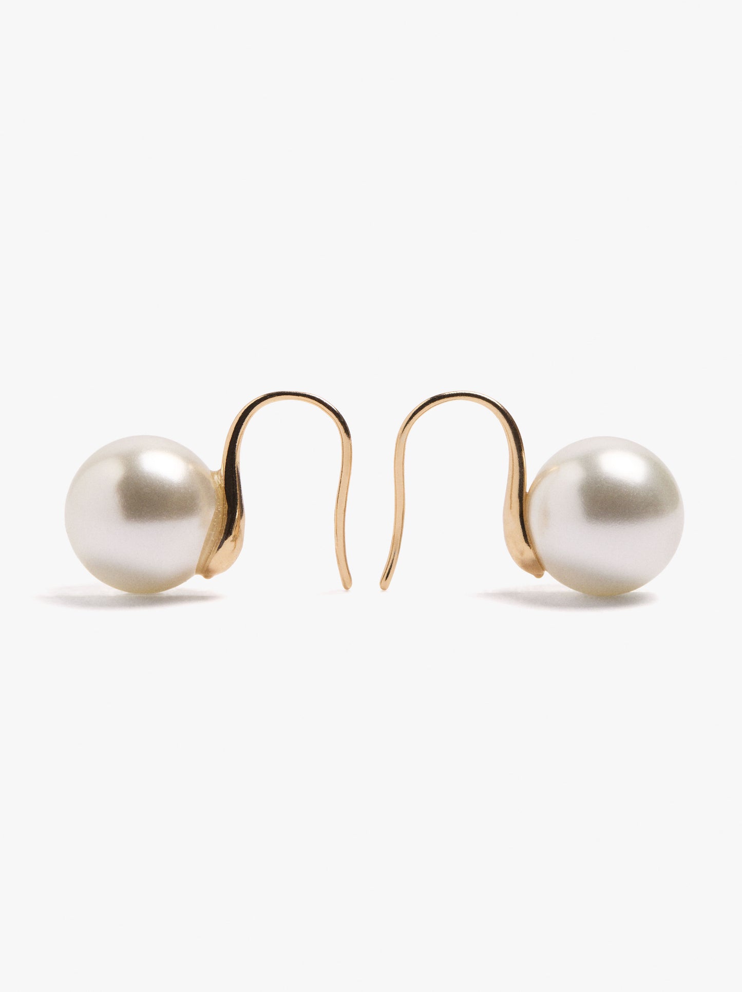 Pearls Essentials Earring