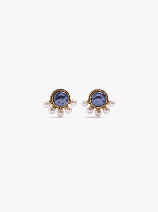 Round Earrings With Pearls