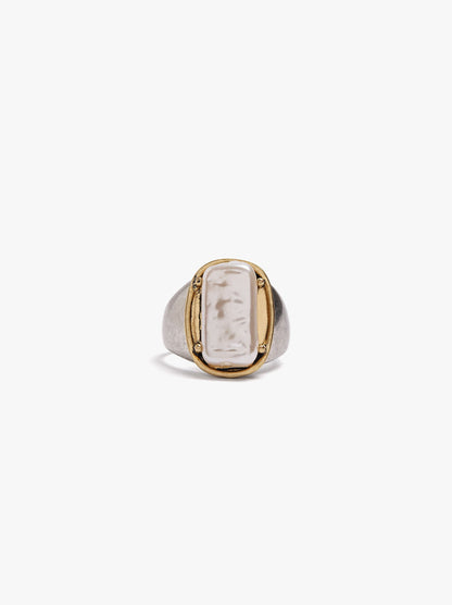 Bicolor Ring With Rectangular Pearl