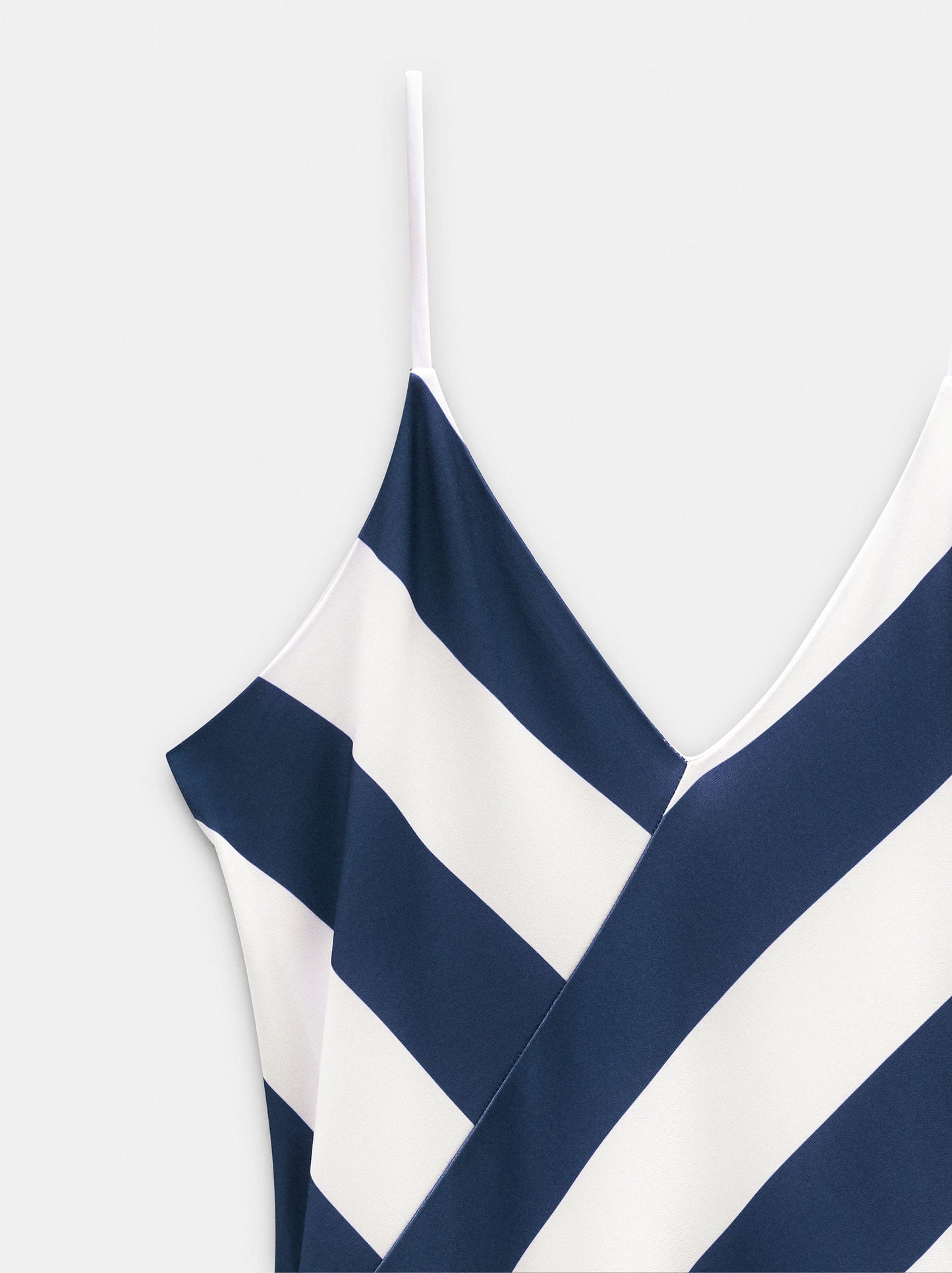 Long Dress With Contrast Stripes