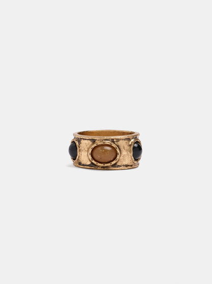 Wide Ring With Round Details
