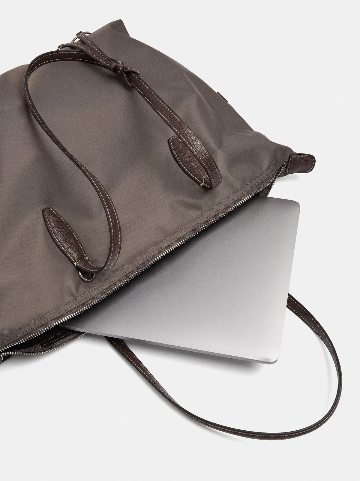 Plain Nylon Laptop Bag For 15-Inch Laptops