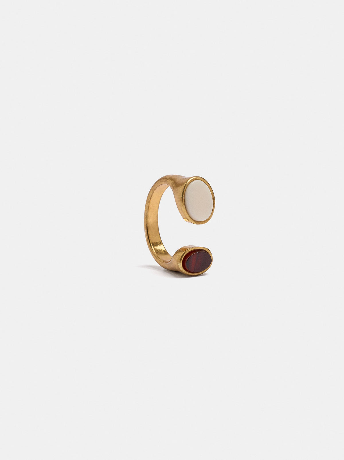 Open Ring With Rounded Bicolor Details