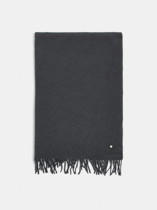 Pleated Scarf With Fringes