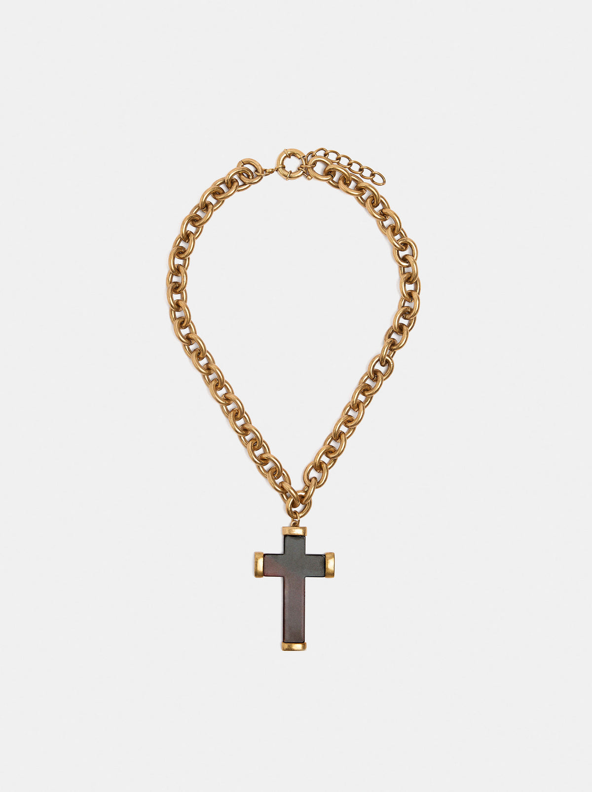 Short Link Necklace With Cross Pendant