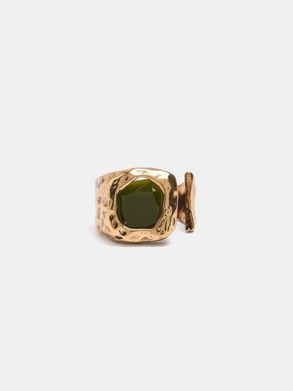 Rounded Ring With Stone