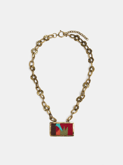 Plate Pendant Necklace With Multicolor Threads