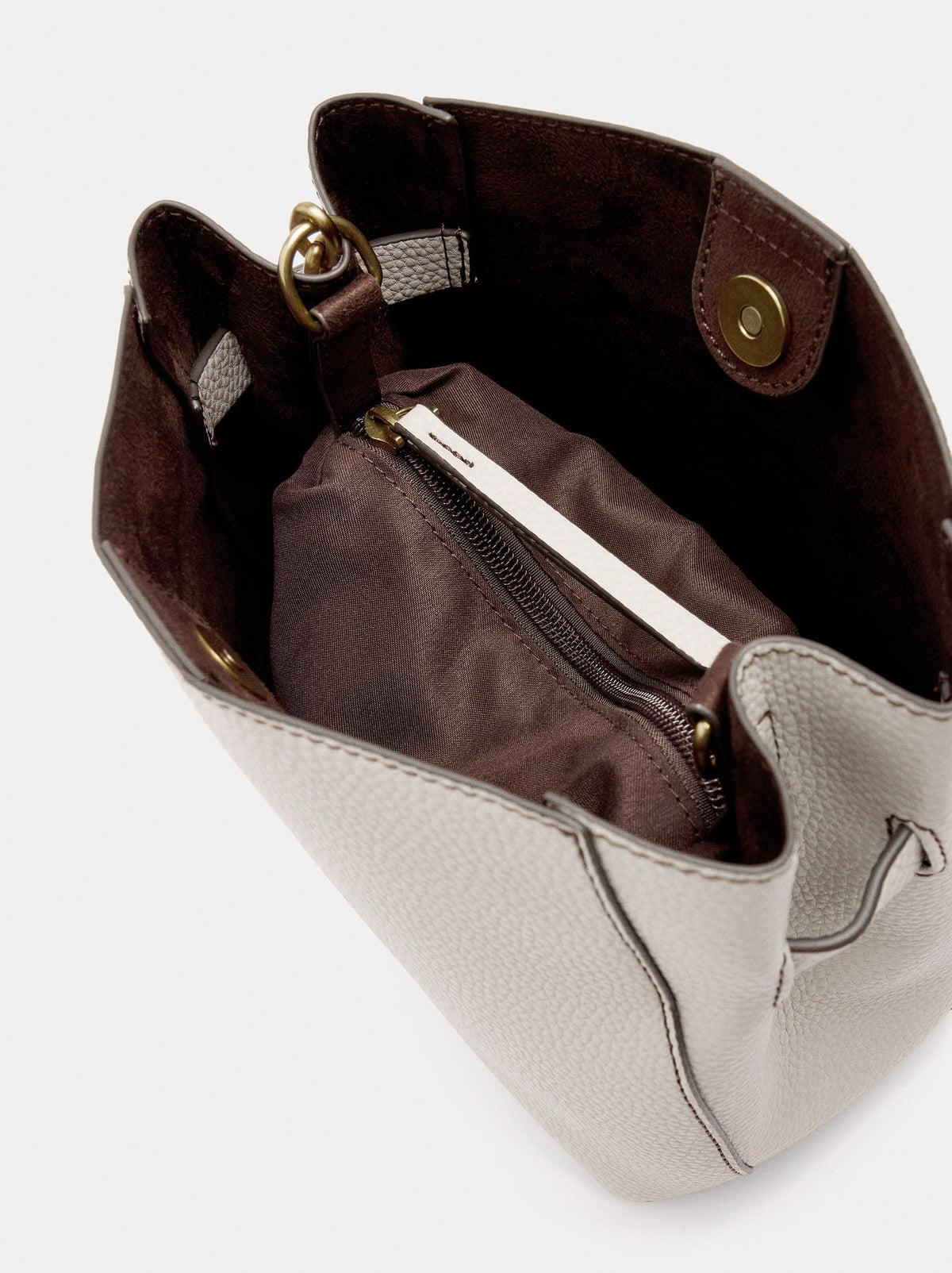 Textured Handbag With A Chain Strap