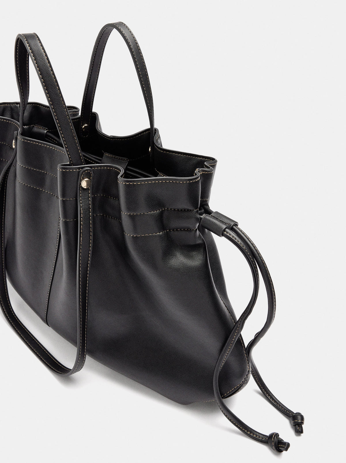 Shopper Bag With Versatile Straps