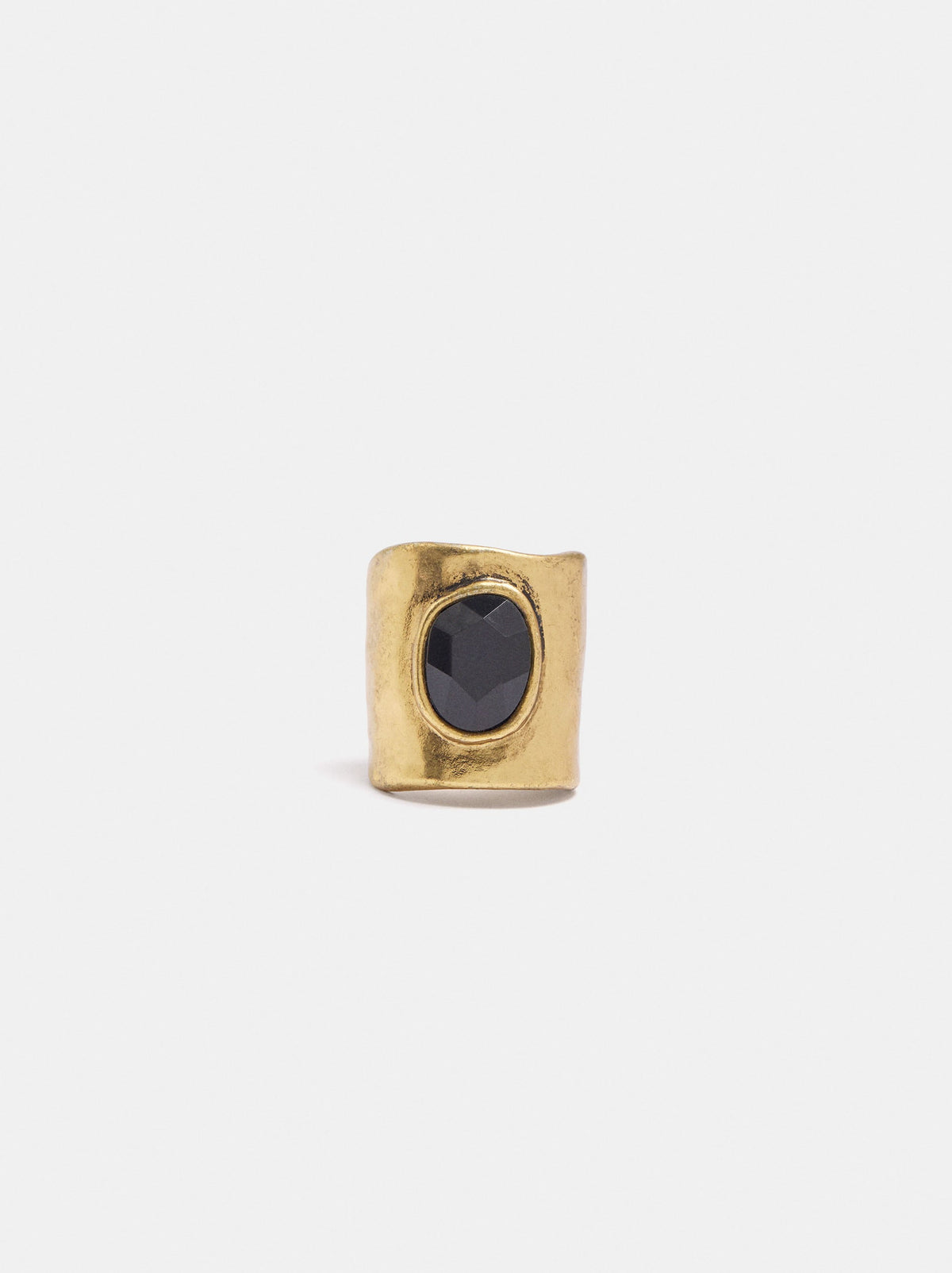 Onyxx Ring
