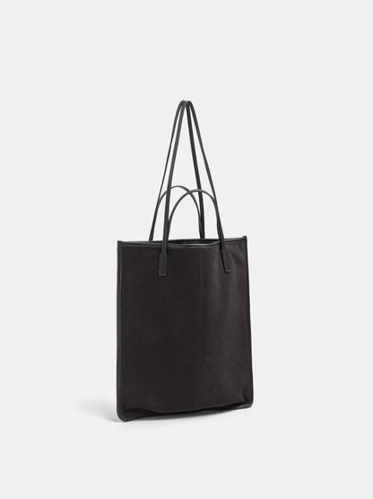Leather Shoulder Bag With Versatile Straps