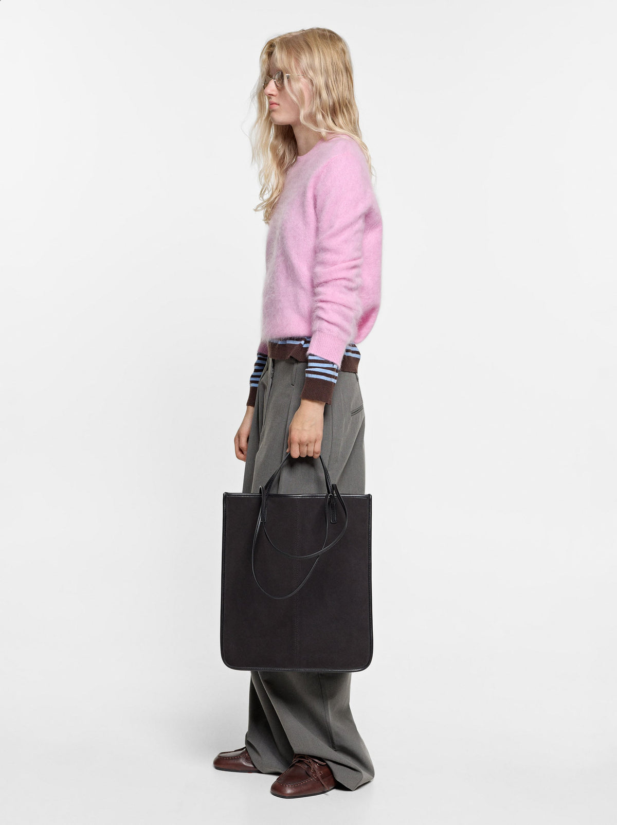 Leather Shoulder Bag With Versatile Straps
