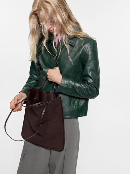 Leather Shoulder Bag With Versatile Straps