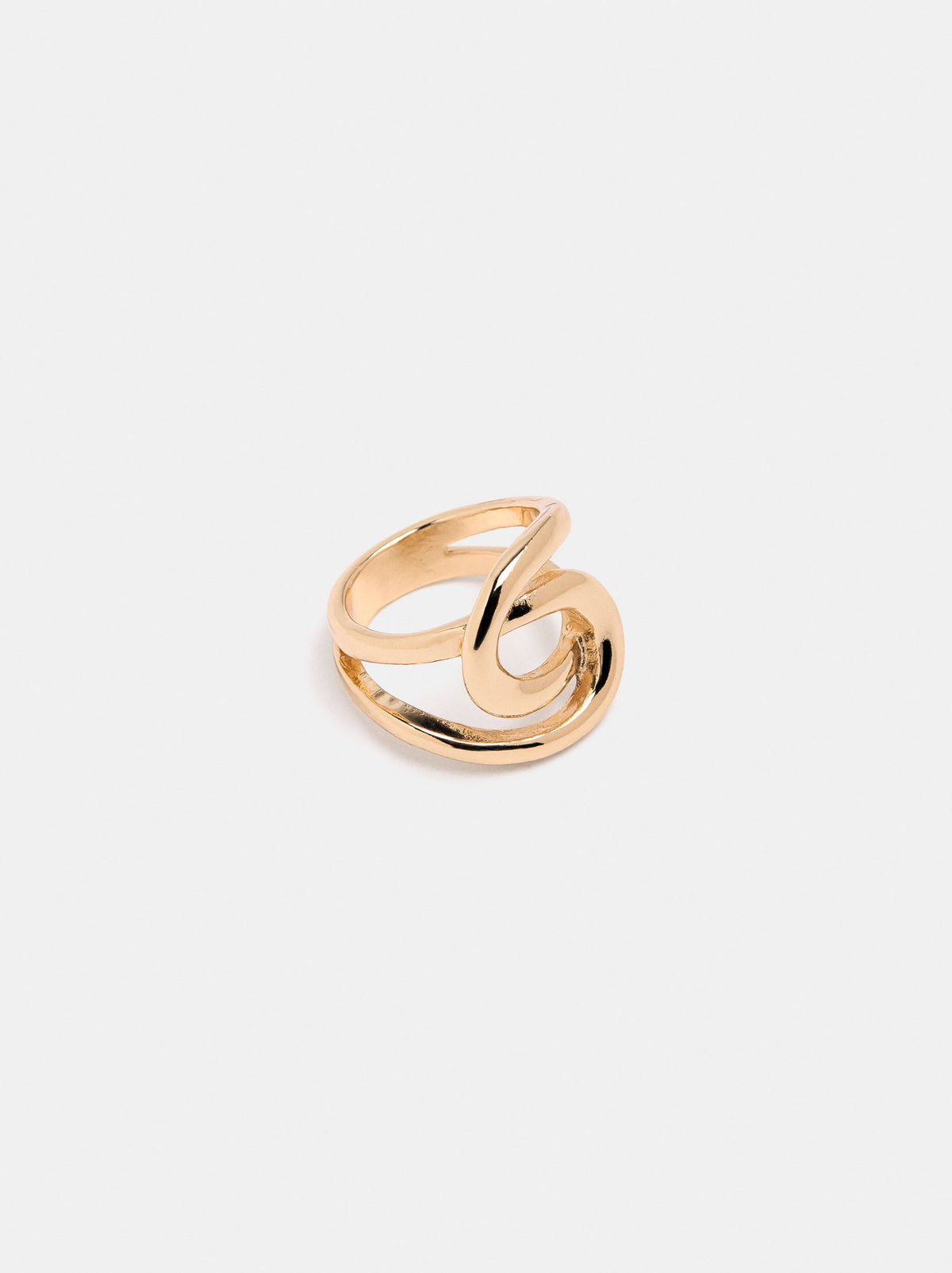 Double-Effect Intertwined Ring