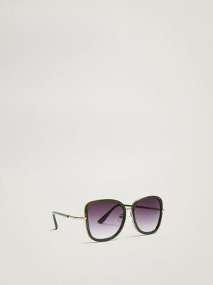 Sunglasses With Resin Frame