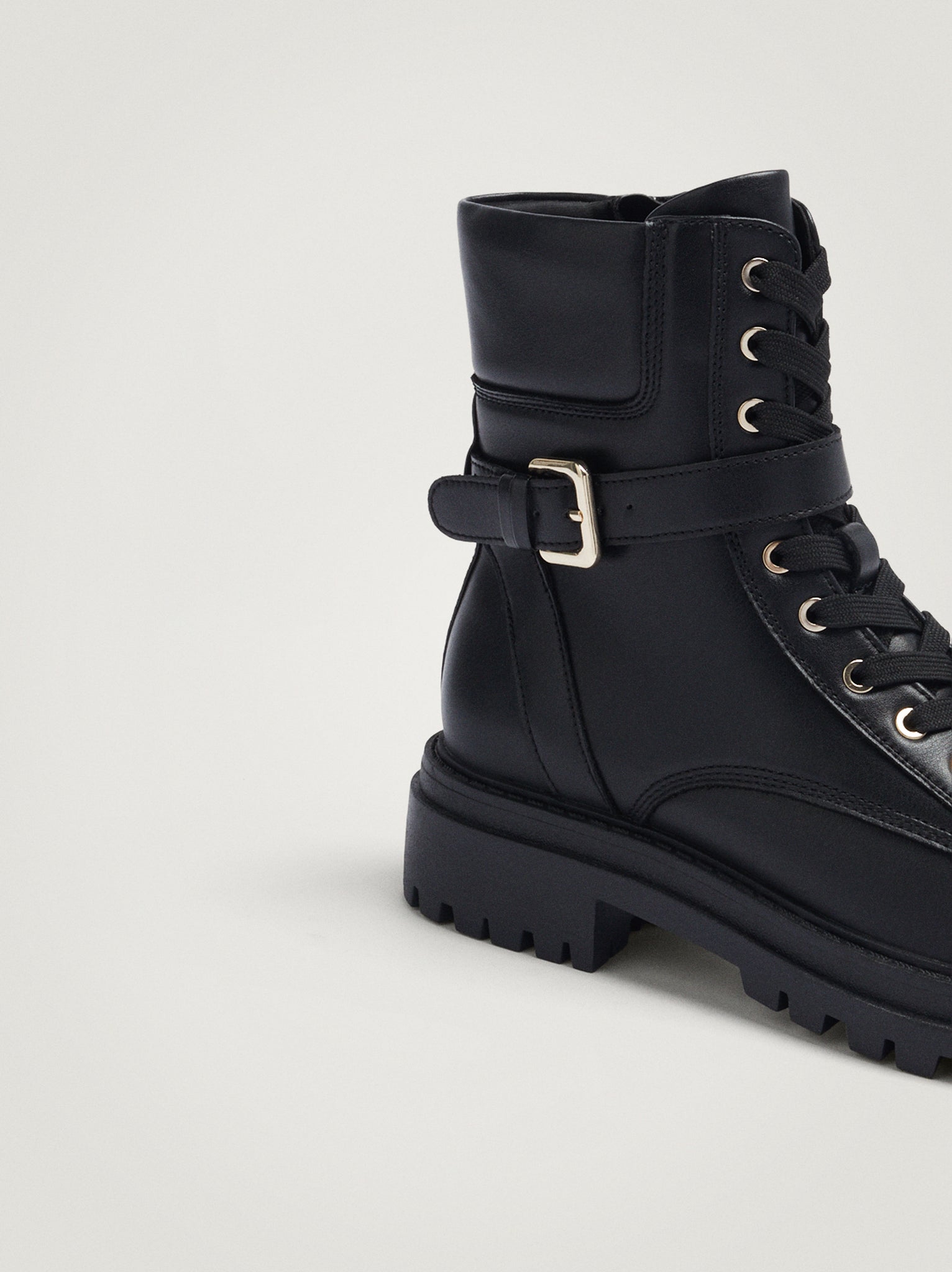 Military Boots With Buckle