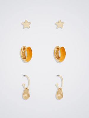 Set Of Earrings With Star
