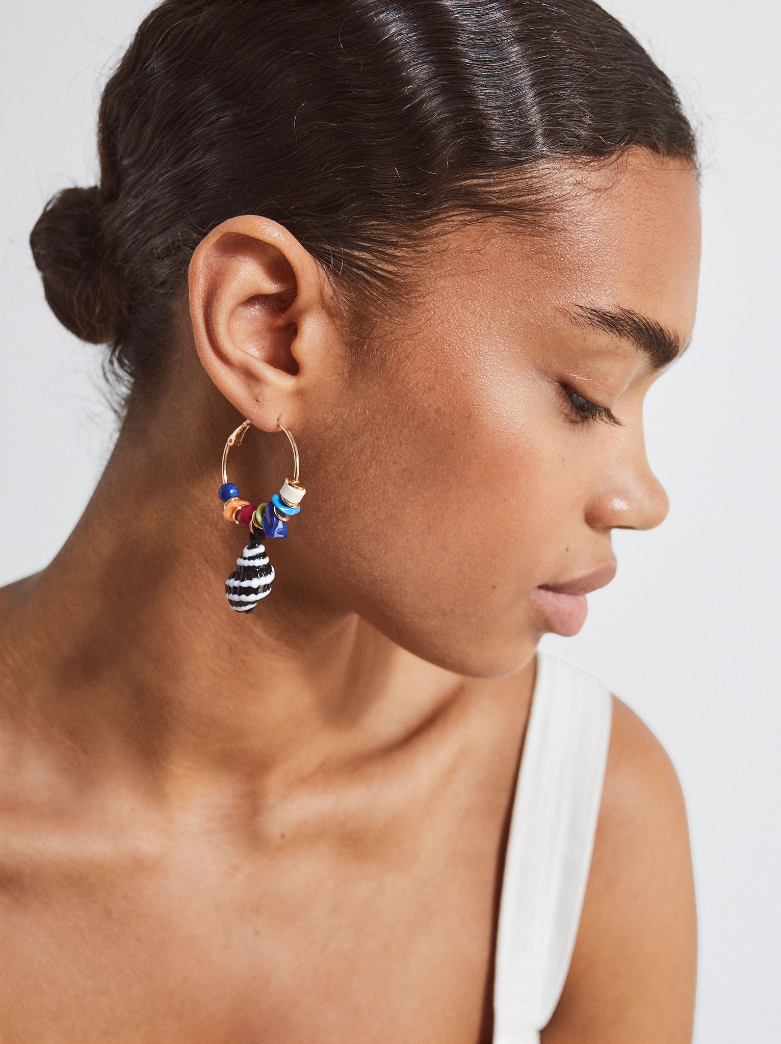Hoop Earrings With Shell