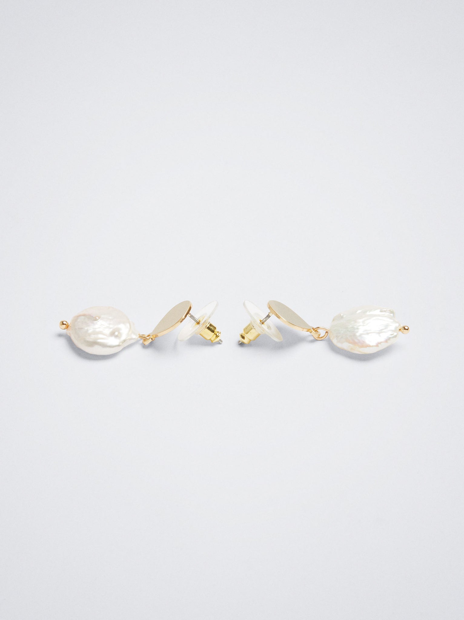 Earrings With Freshwater Pearl