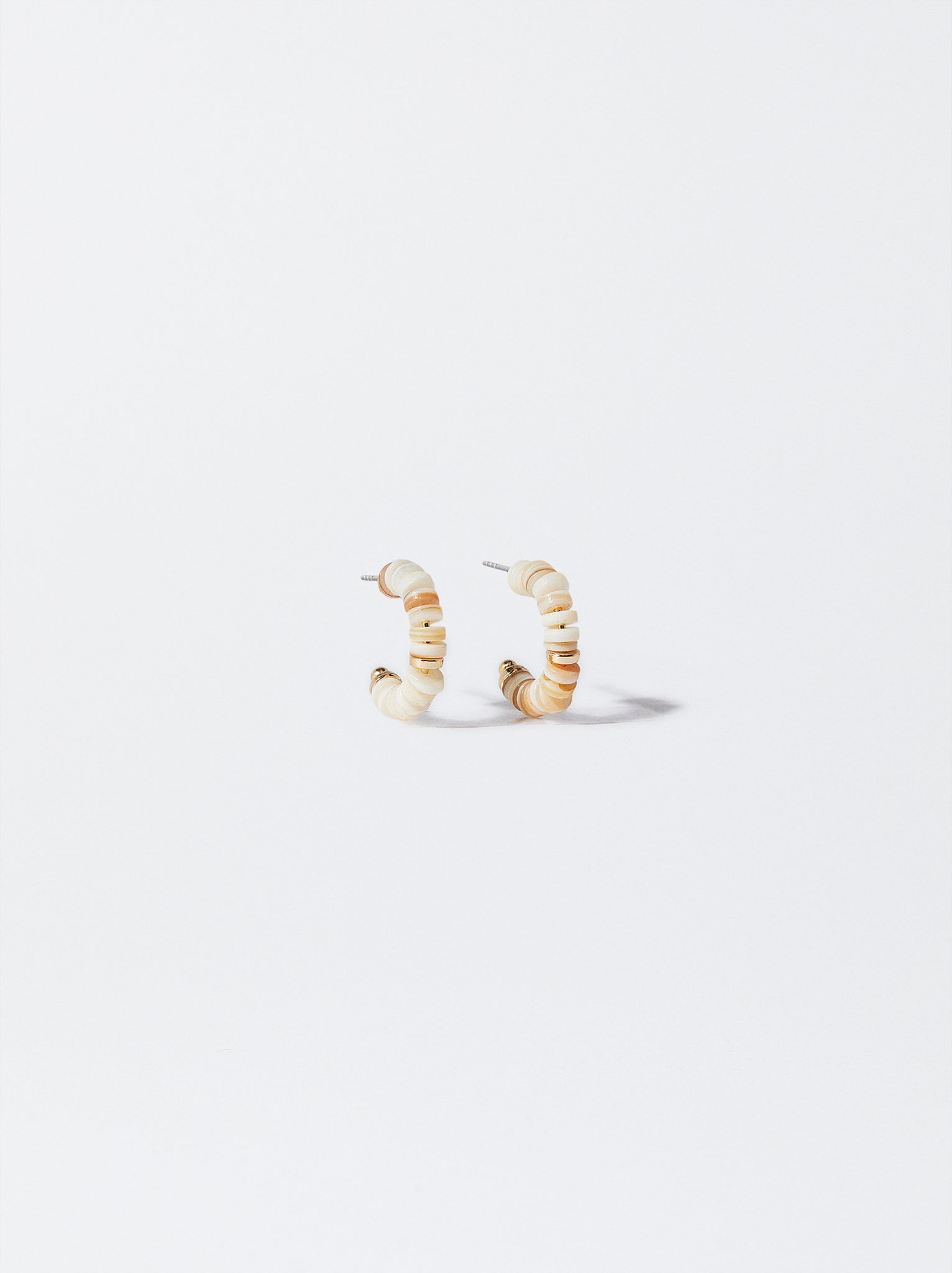 Hoop Earrings With Shell