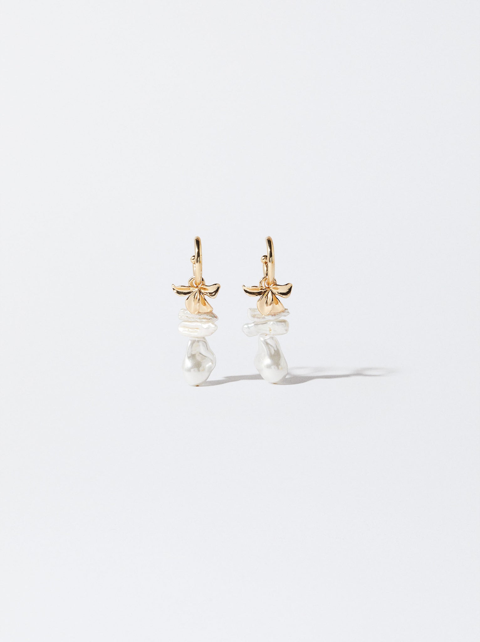 Hoop Earrings With Fresh Water Pearl